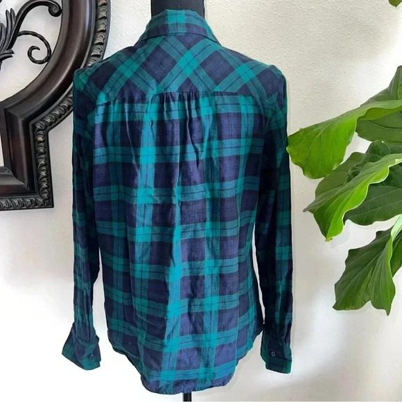 Tommy Hilfiger Women’s TarTan Green Plaid Ruffle Front Slit Neck Blouse … - Picture 6 of 16